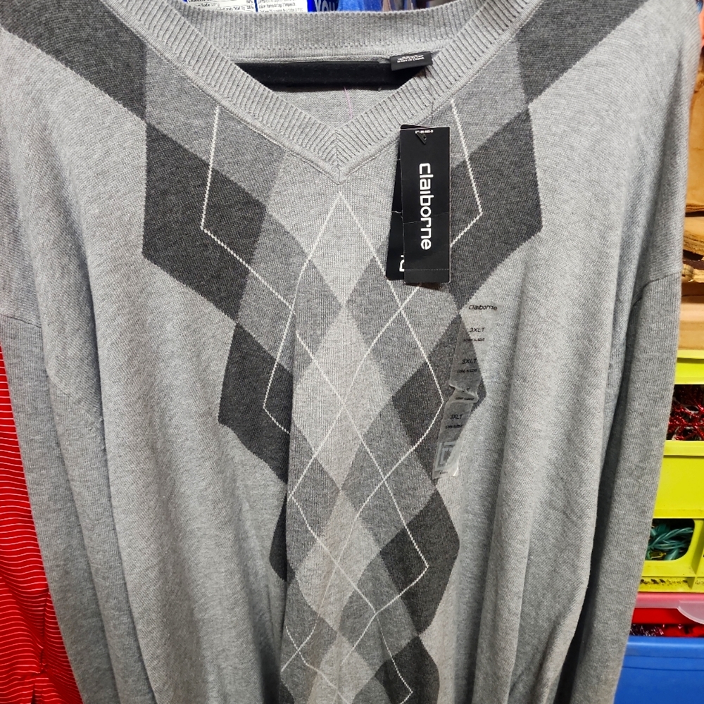 New Claiborne v neck long sheave shirt 3x